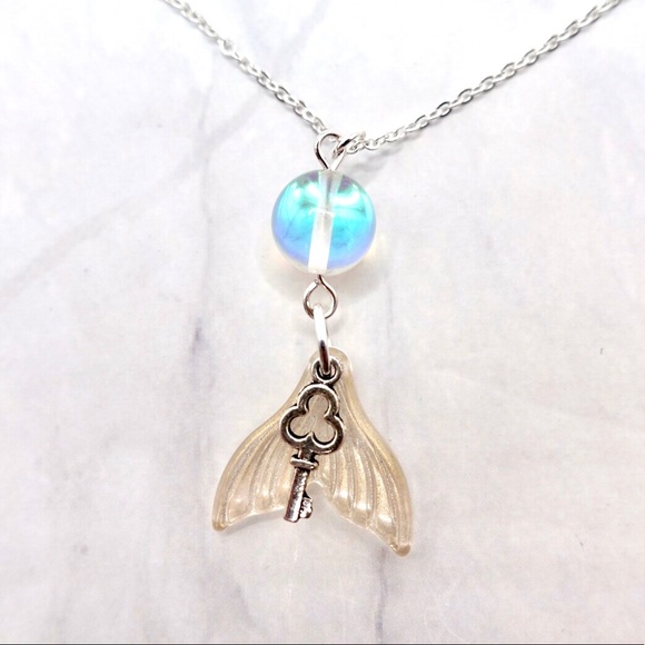 The Key to a Mermaid’s Heart Necklace - Picture 3 of 3
